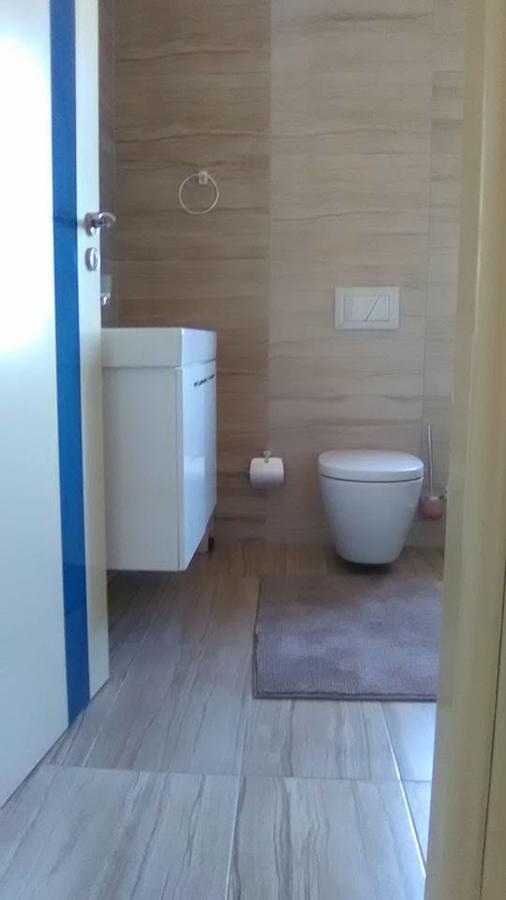 Aler Holiday Inn Саранда Екстер'єр фото