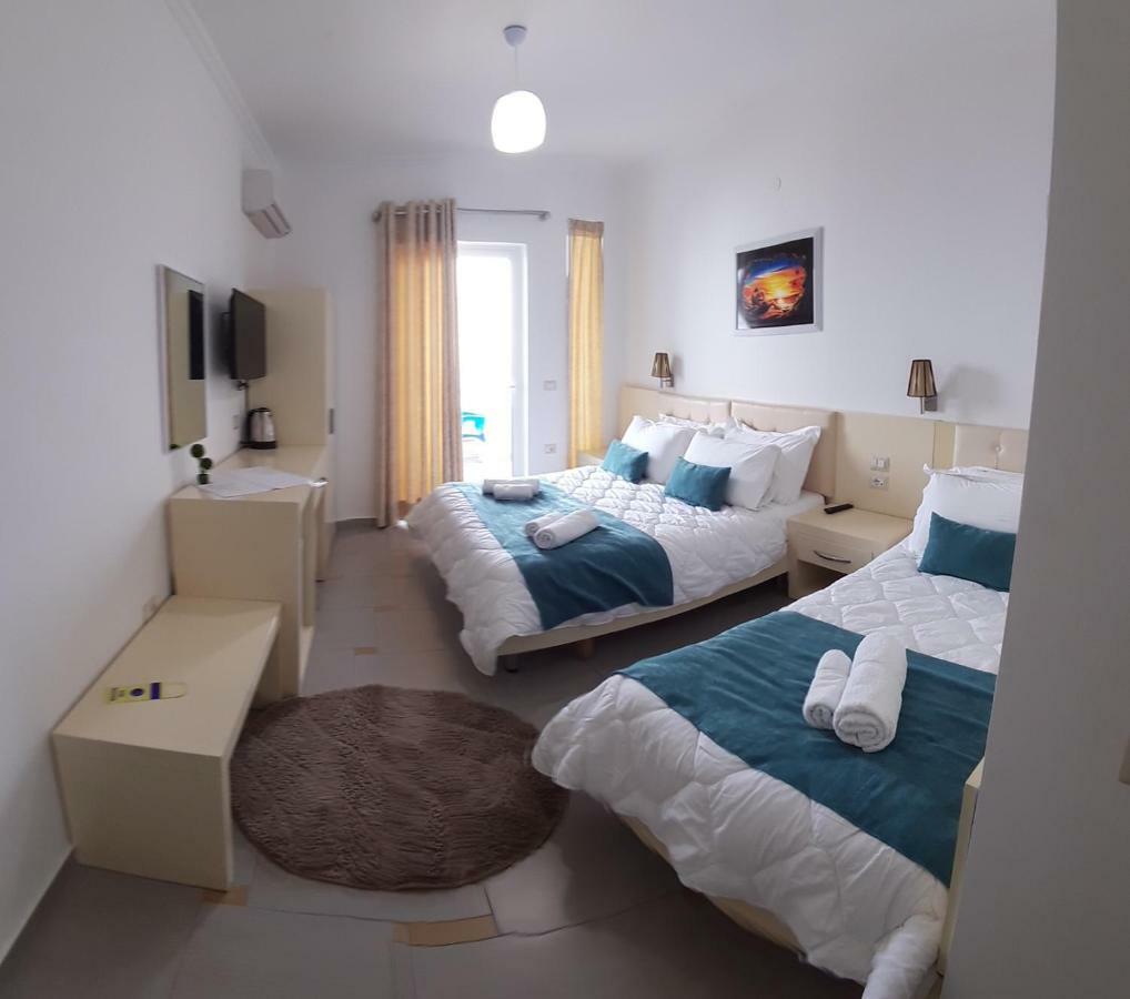 Aler Holiday Inn Саранда Номер фото